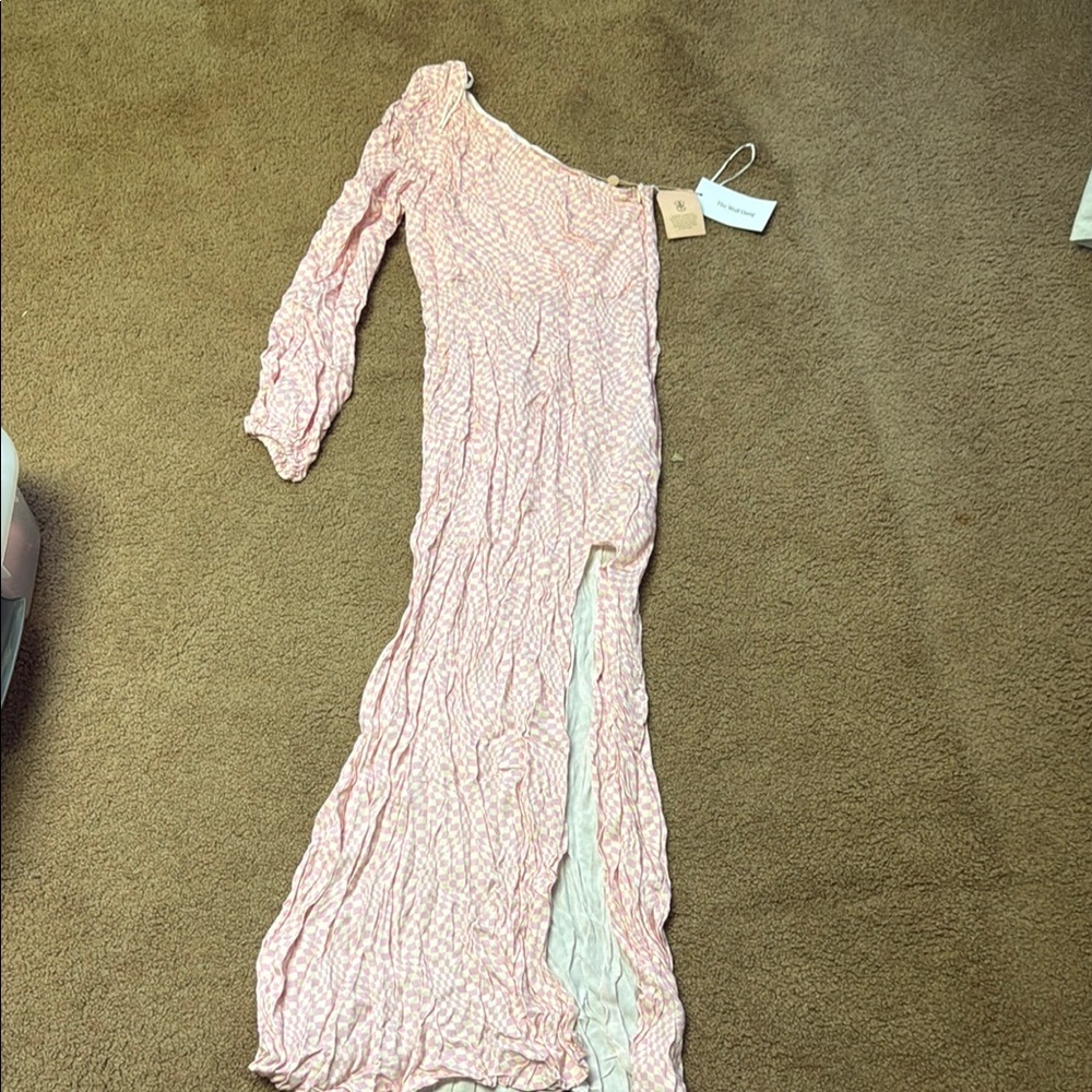 Elegant Pink One-Shoulder Dress